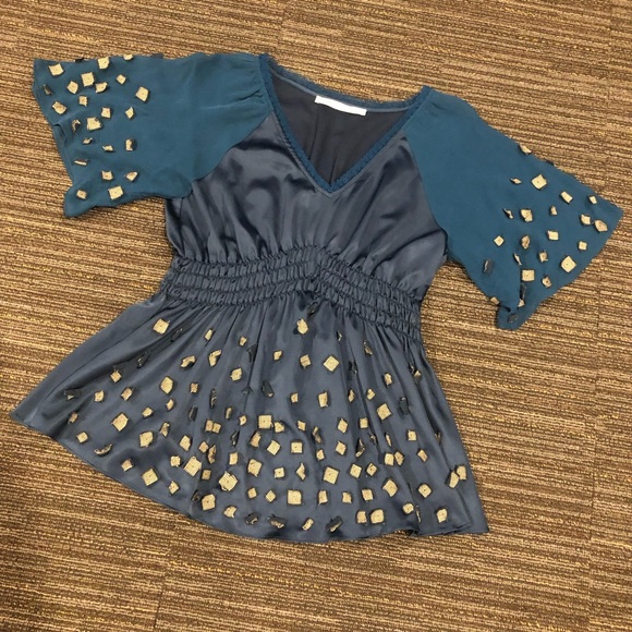 Diane Von Furstenberg Tops - Diane von Furstenberg Silk Empire Waist Blouse